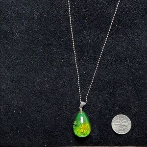Green Teardrop Resin Flower Necklace - Women Jewelry